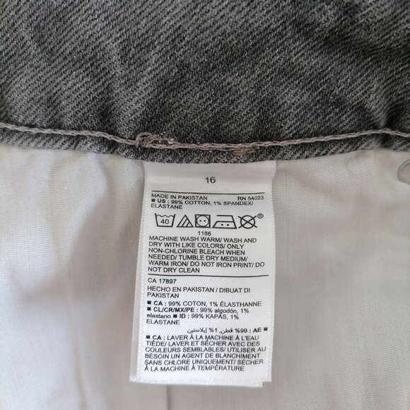 Old Navy O.G. Shorts Womens Gray High Rise Rolled Hem Boyfriend Shorts Size 16 - Picture 6 of 7